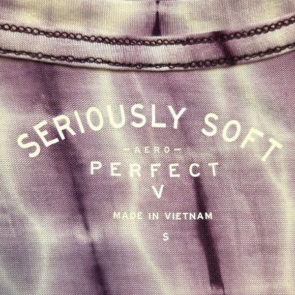 Aeropostale Women's Seriously Soft Perfect V Purple Tie-Dye V-Neck Tee Size S - Picture 6 of 9